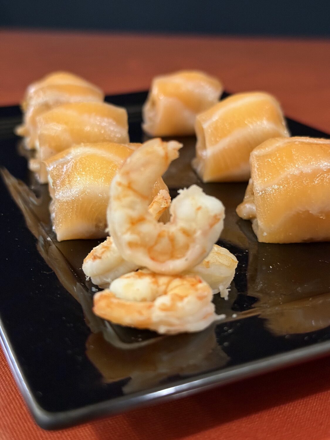 Sushi de salmão
