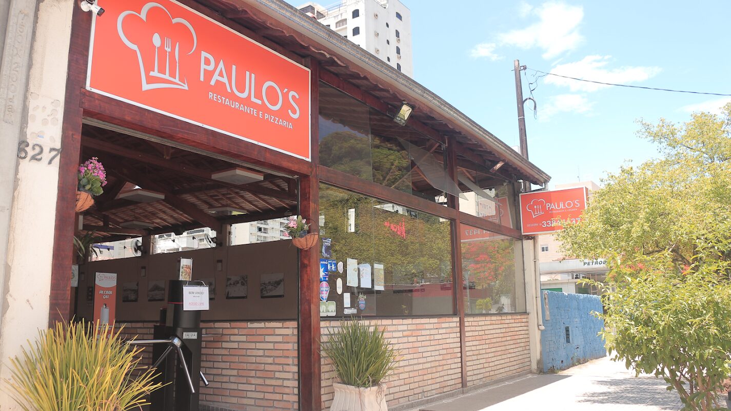Fachada do Paulo's Restaurante no Guarujá
